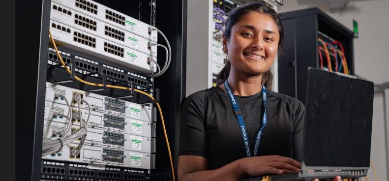 Oldham businesses offered up to £3,000 to hire young people
